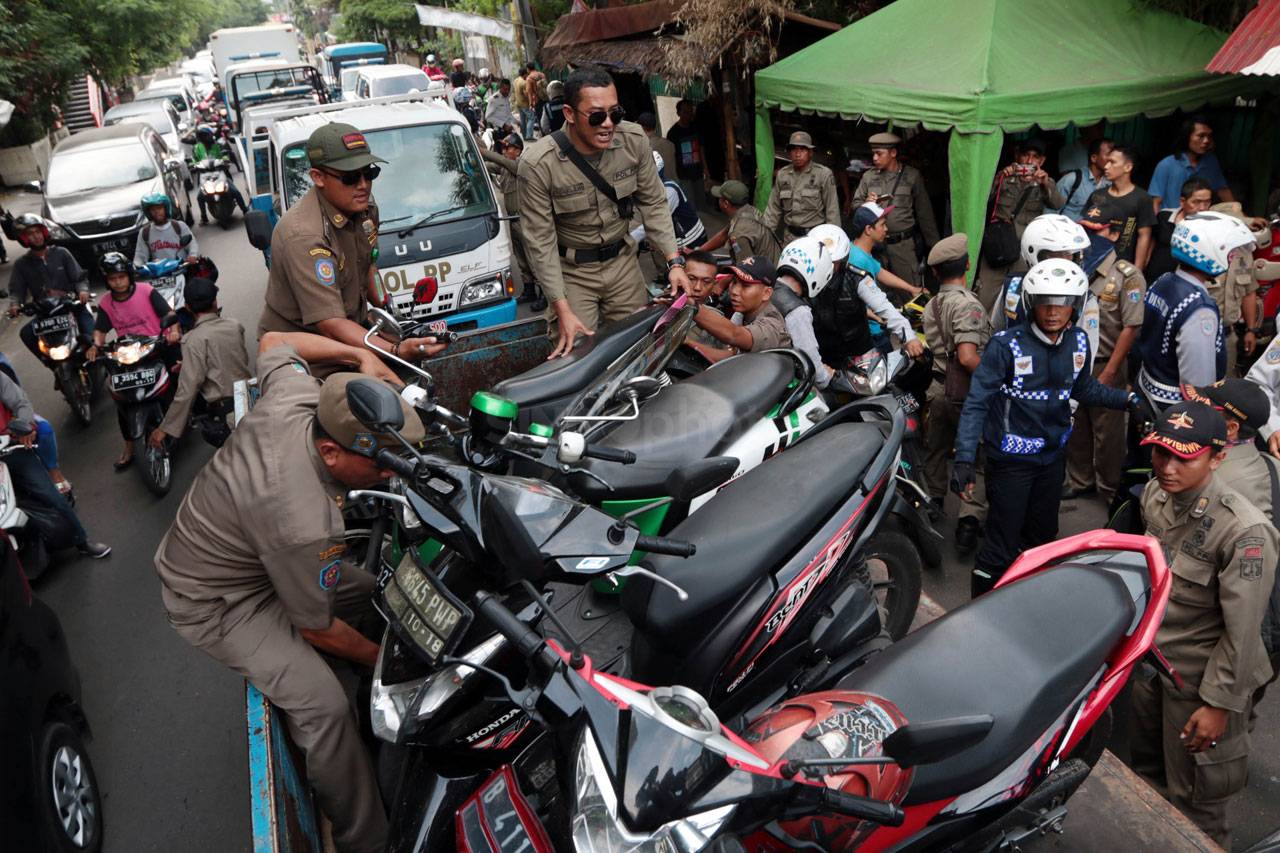 Ratusan Motor Diangkut...