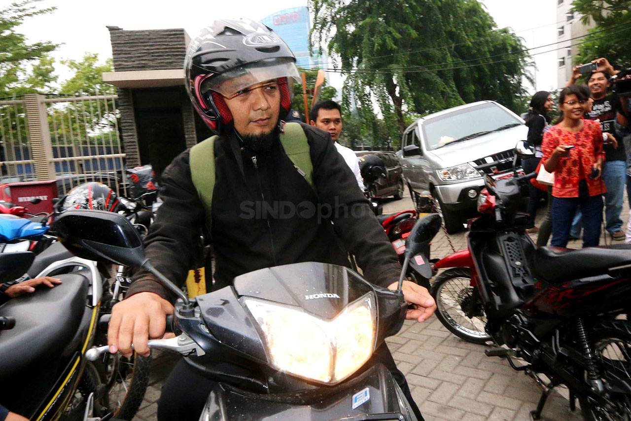 Penahanan Novel Baswedan...
