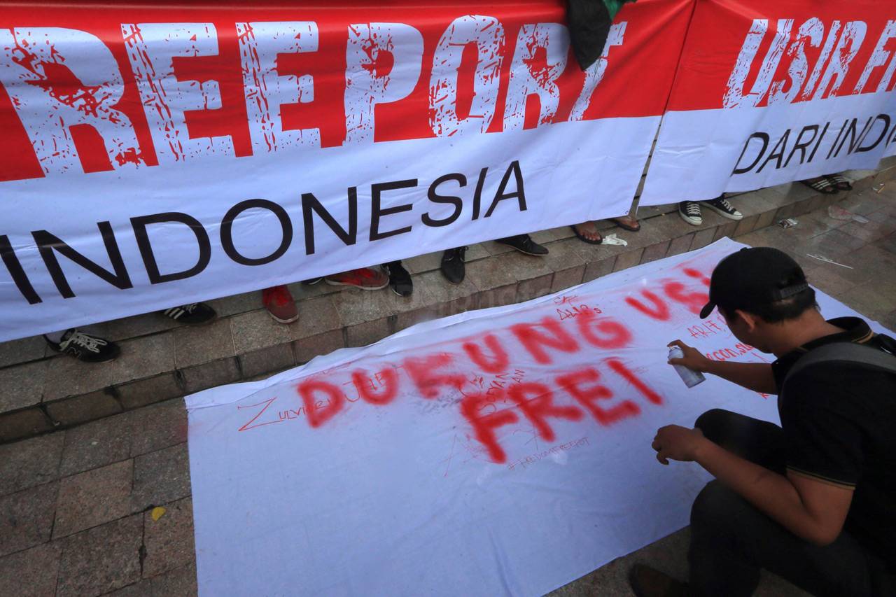Mahasiswa Galang Dukungan...