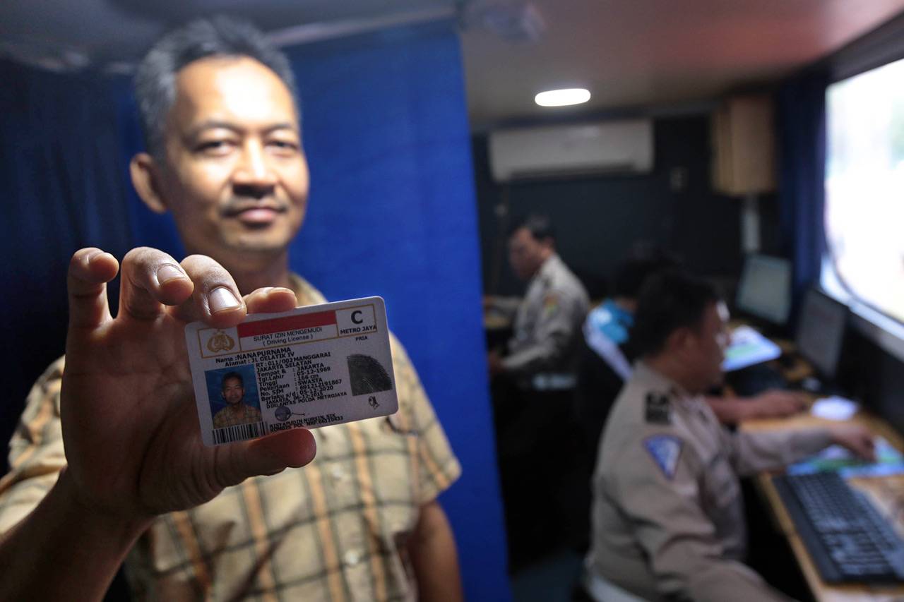 Polri Luncurkan Layanan...