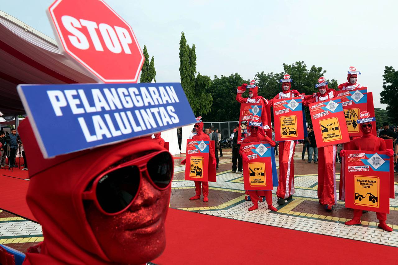 Polri Luncurkan Layanan...