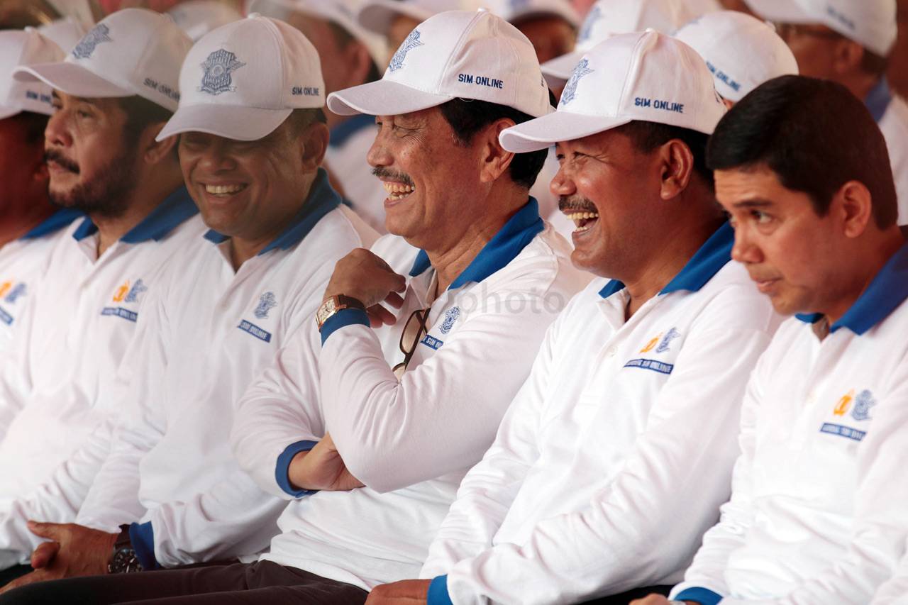 Polri Luncurkan Layanan...
