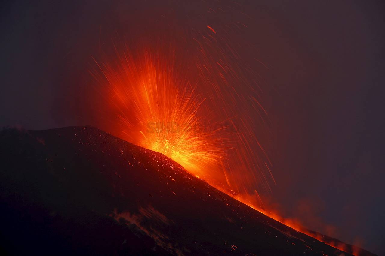 Gunung Berapi Tertinggi...