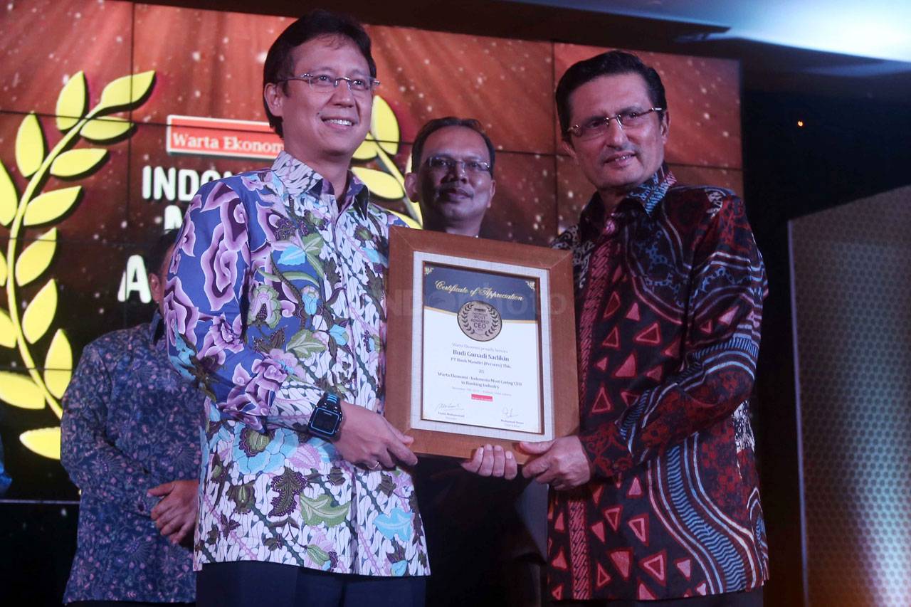 Dirut Mandiri Dinobatkan...