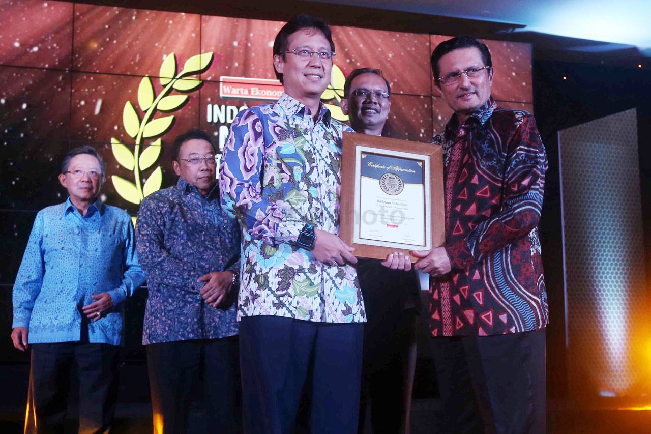 Dirut Mandiri Dinobatkan...