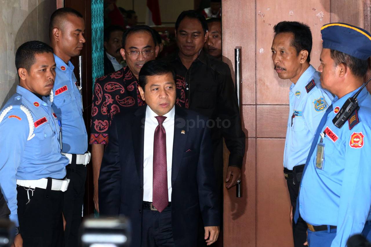 Setya Novanto Penuhi...