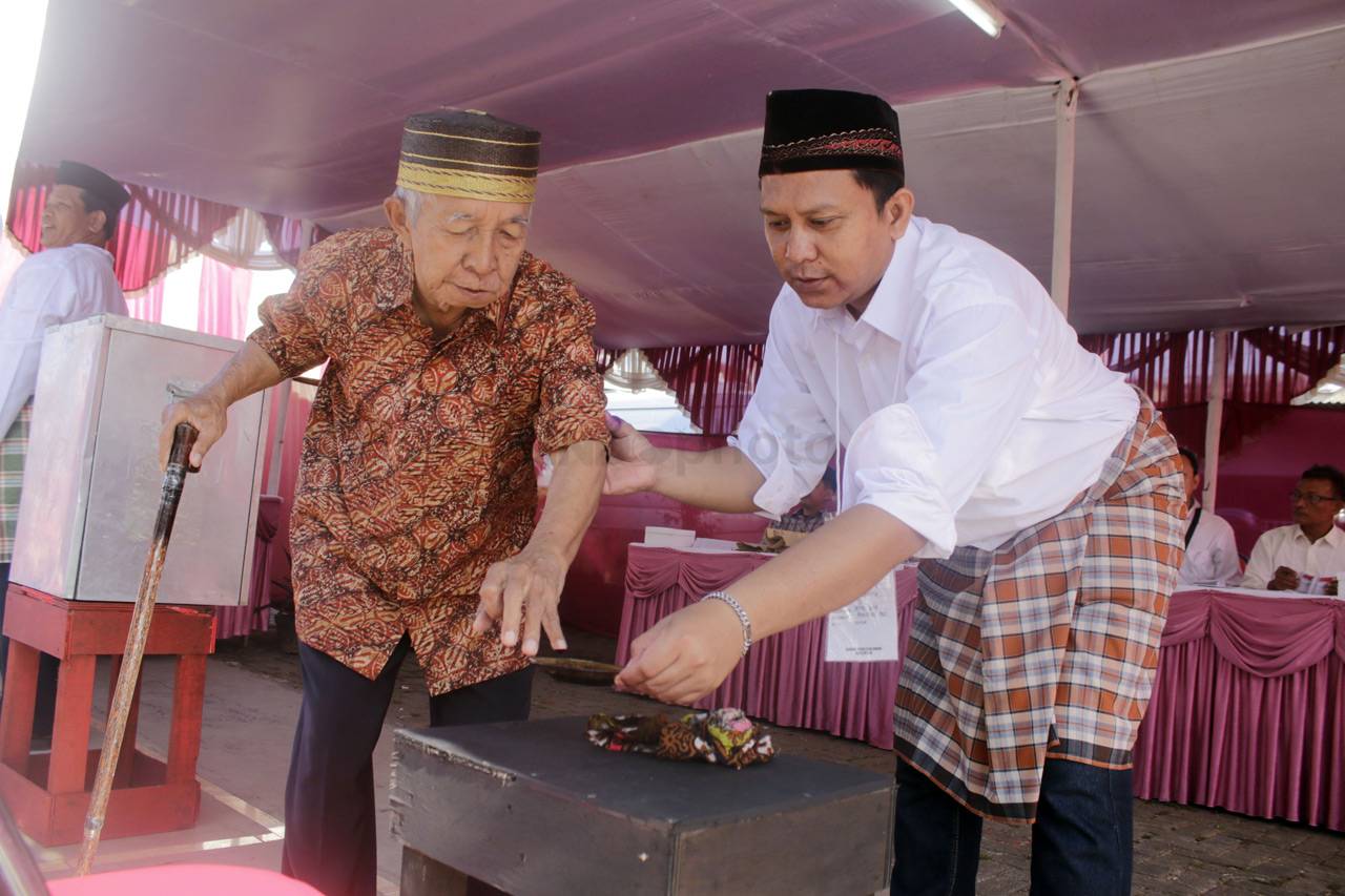 Di Kampung Pilkada Depok,...
