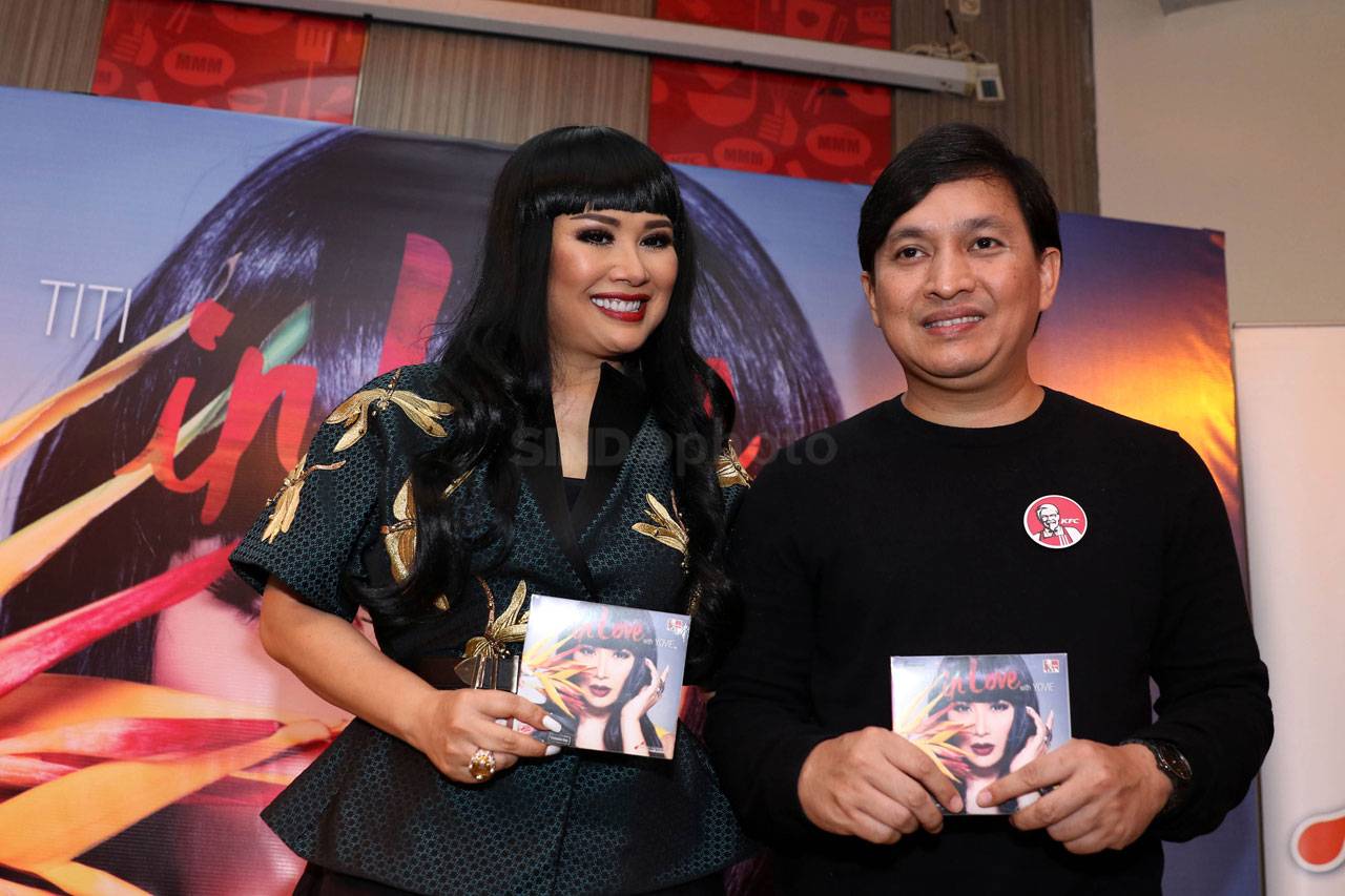 Titi DJ Luncurkan Album...