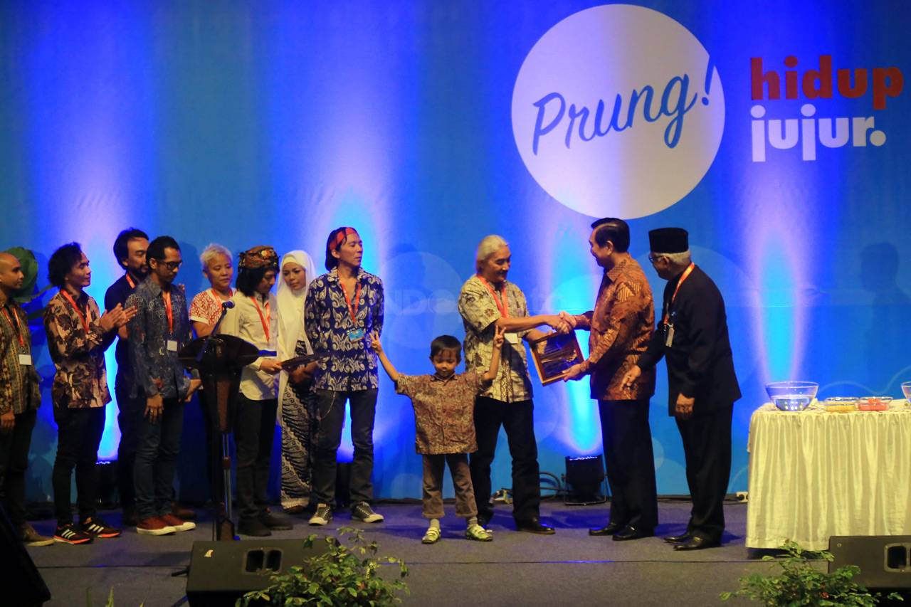 Puncak Peringatan Hari...