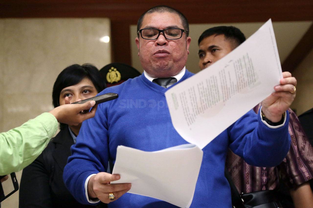 Setya Novanto Laporkan...