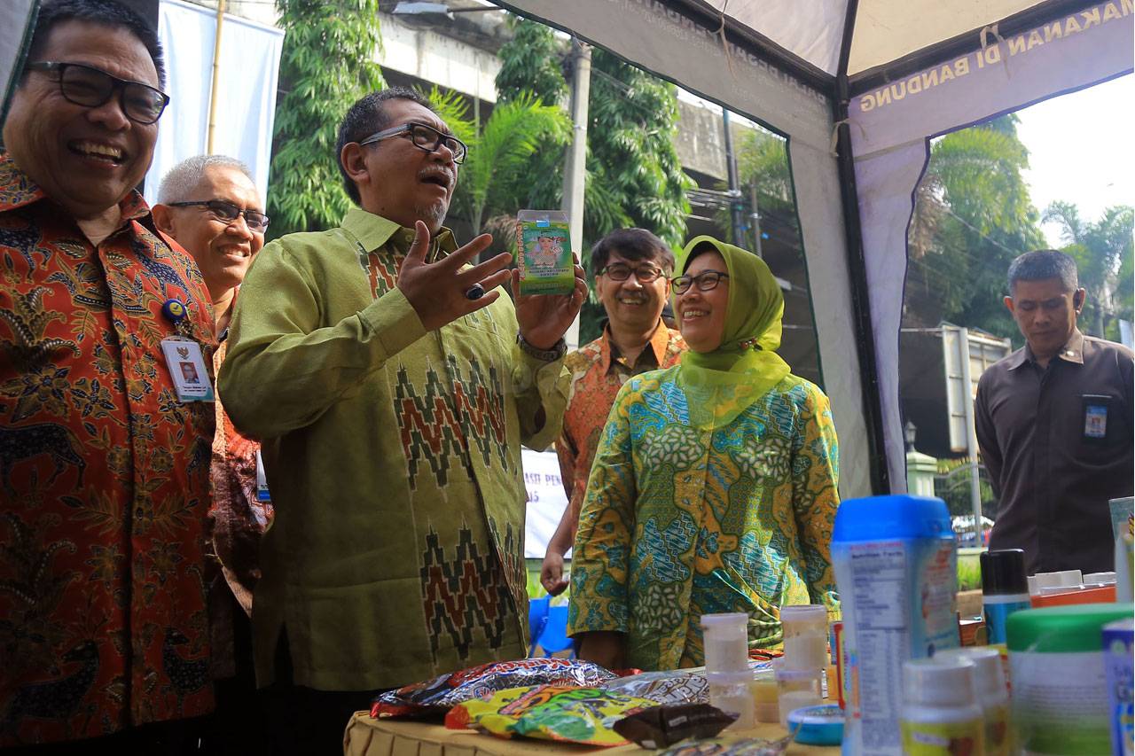 BPOM Musnahkan Obat-Obatan...