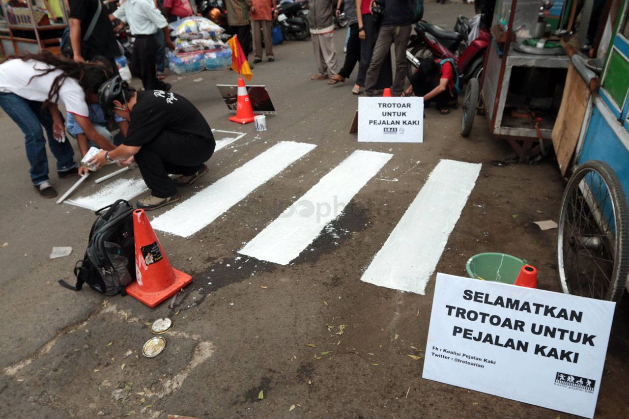 Aksi Koalisi Pejalan...