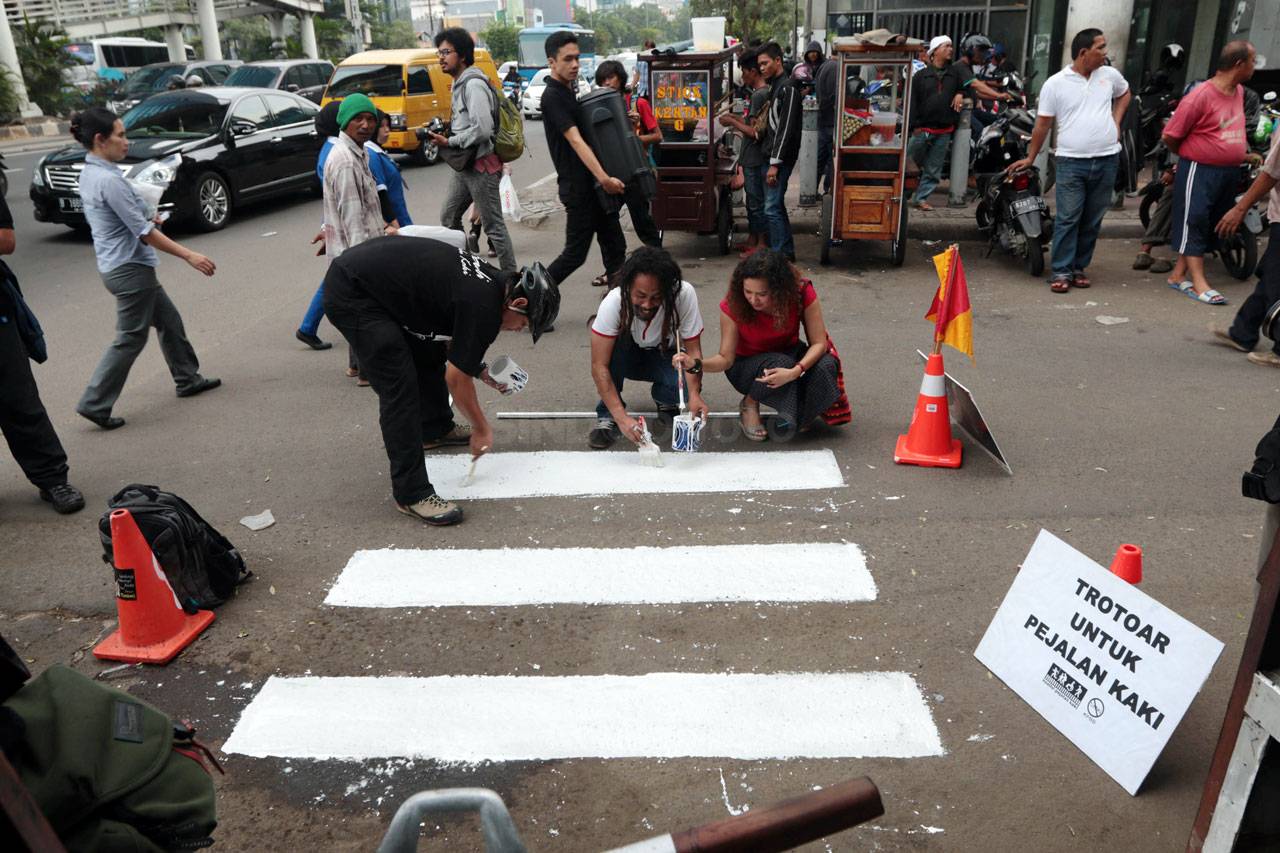 Aksi Koalisi Pejalan...