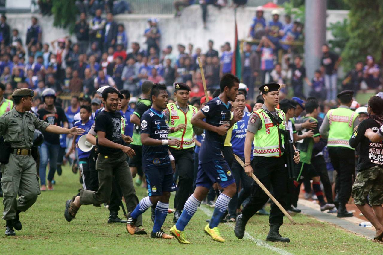 Ujicoba, Persib Gasak...