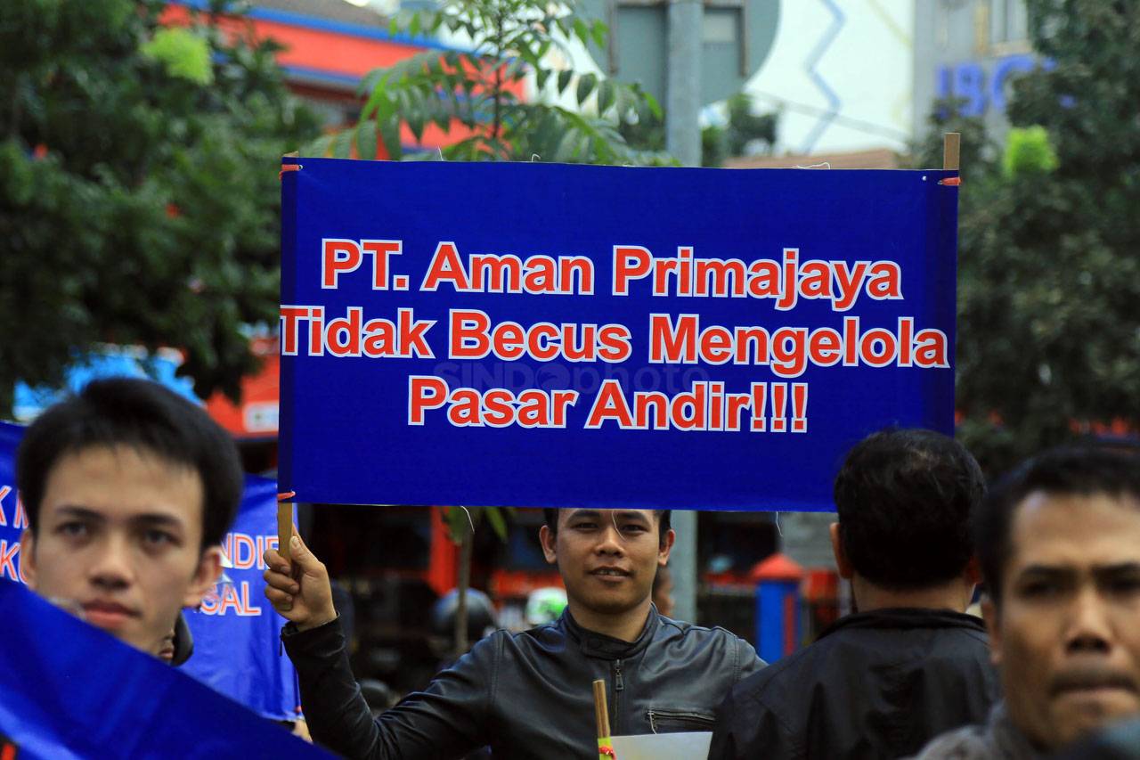 Pedagang Tolak Pengelolaan...