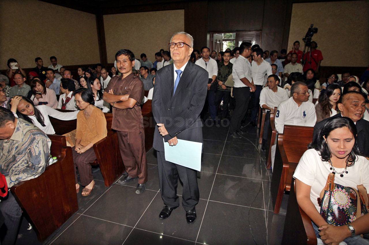 OC Kaligis Dihukum 5...