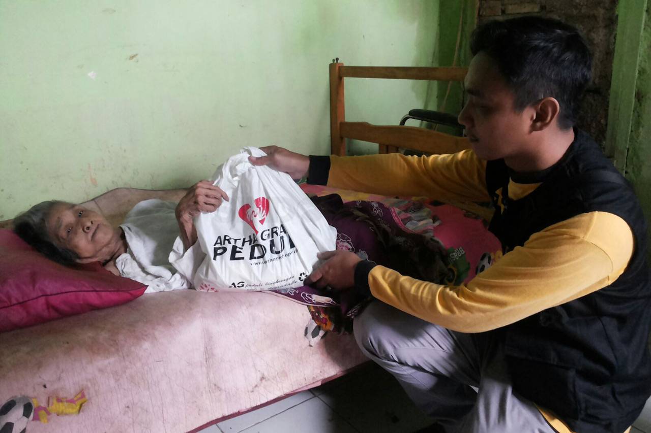 Warga Kebon Baru Antusias...