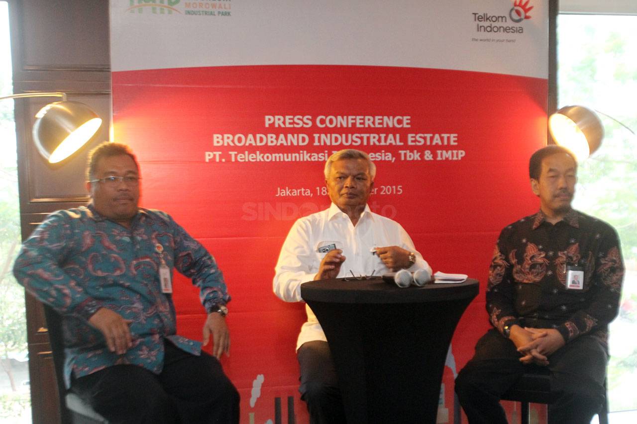 Telkom Kembangkan Broadband...