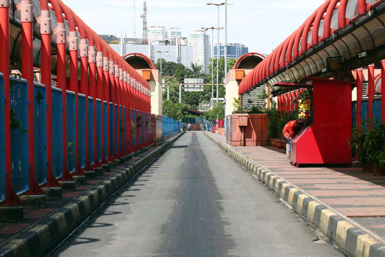 Metro Mini Mogok Beroperasi,...