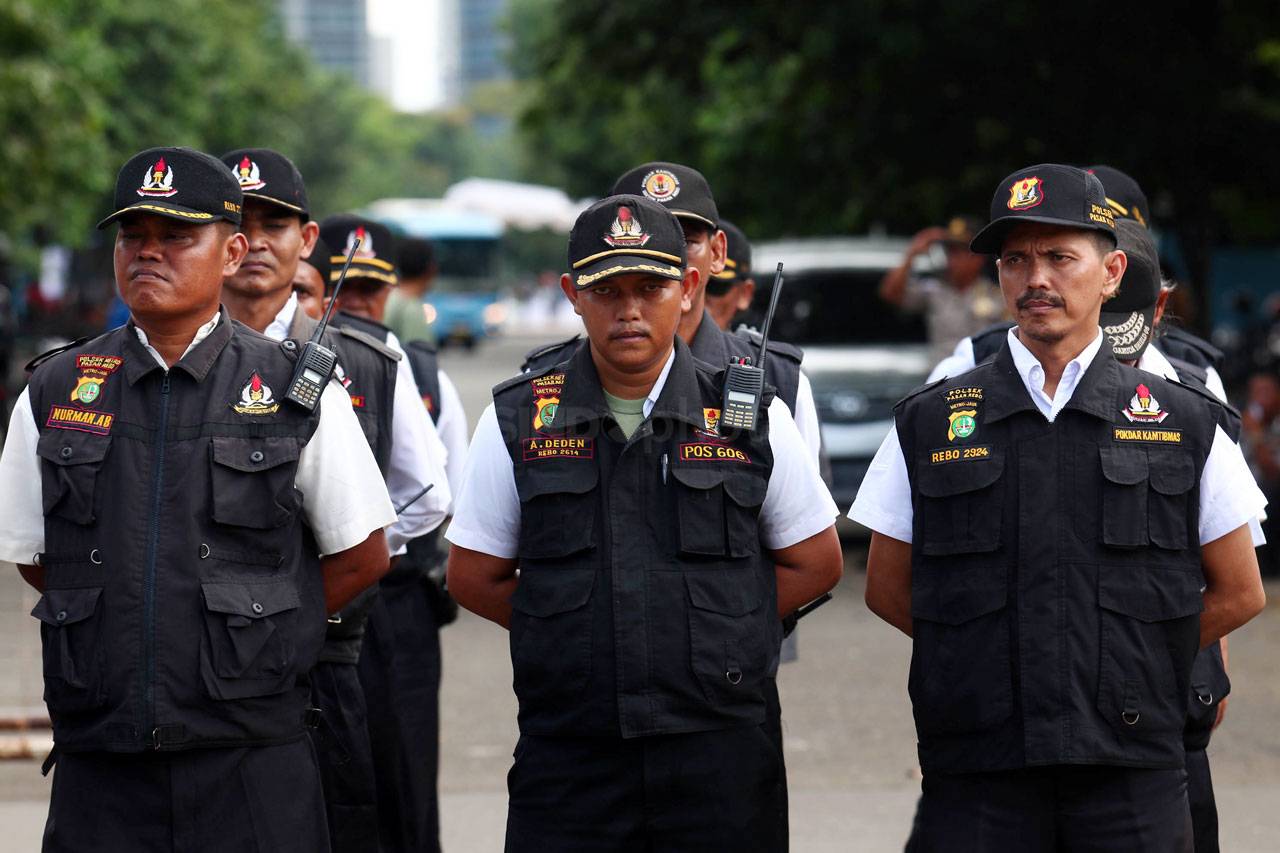 Polisi Libatkan Pokdarkamtibmas...
