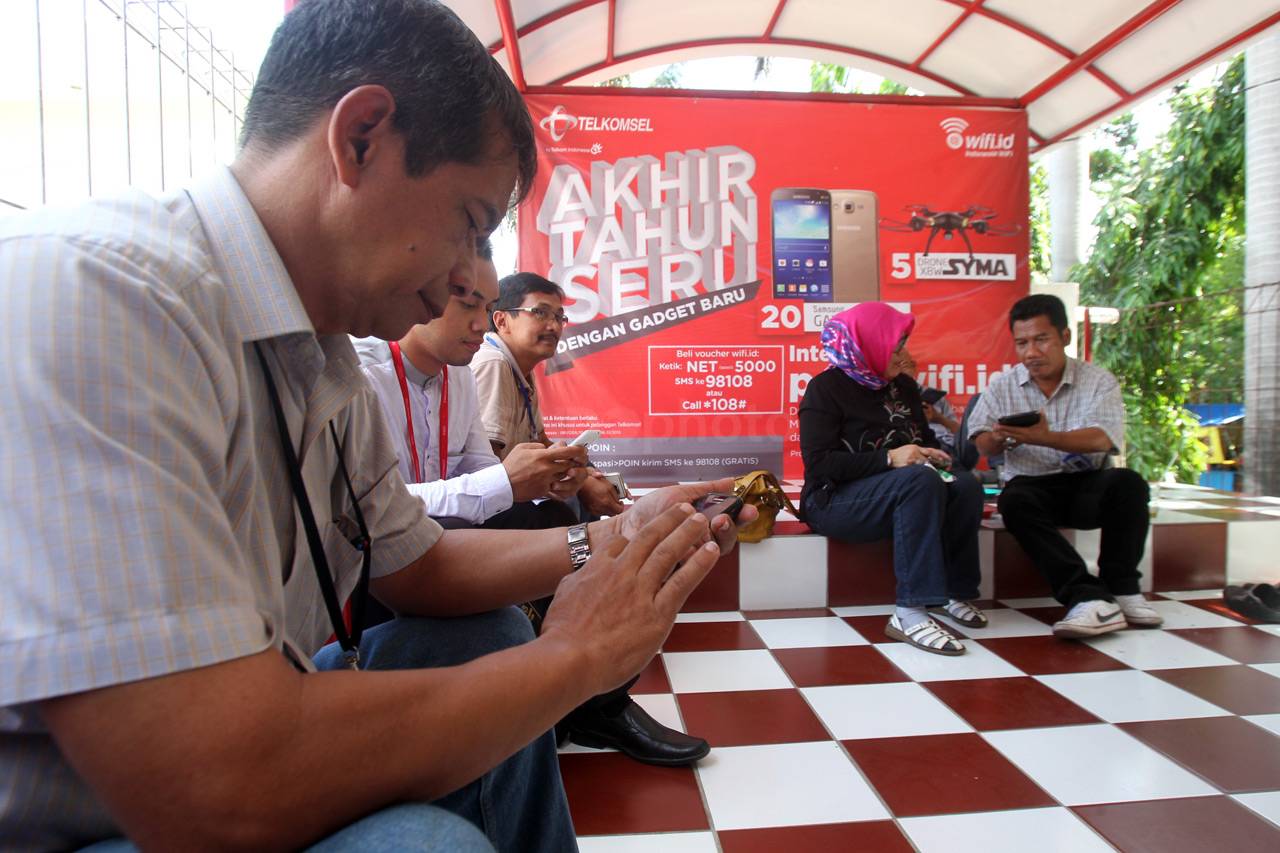 Telkom Bangun 12.000...