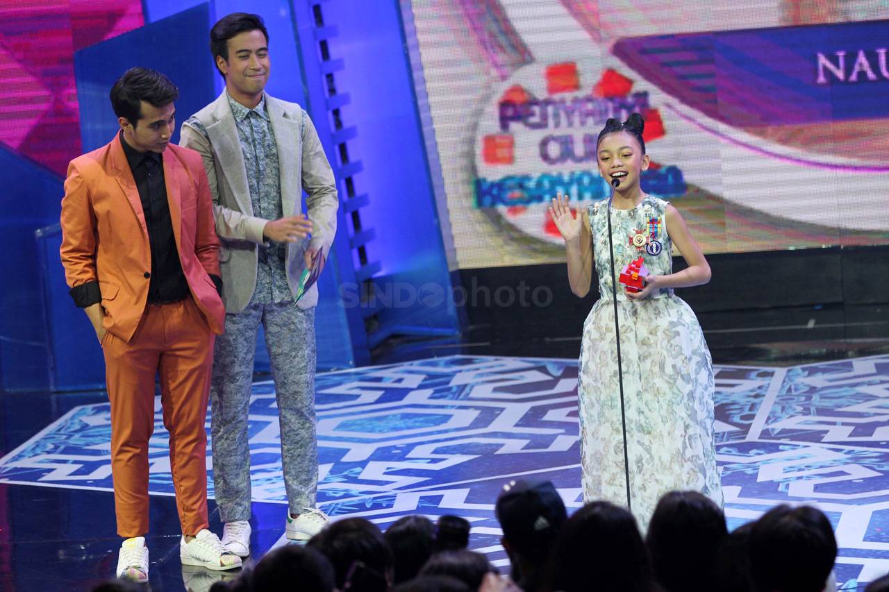 Moms and Kids Awards...