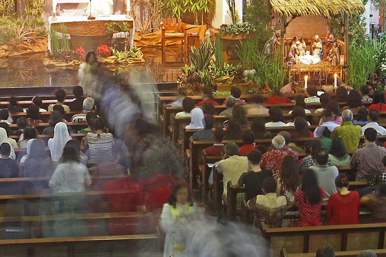 Misa Malam Natal di...