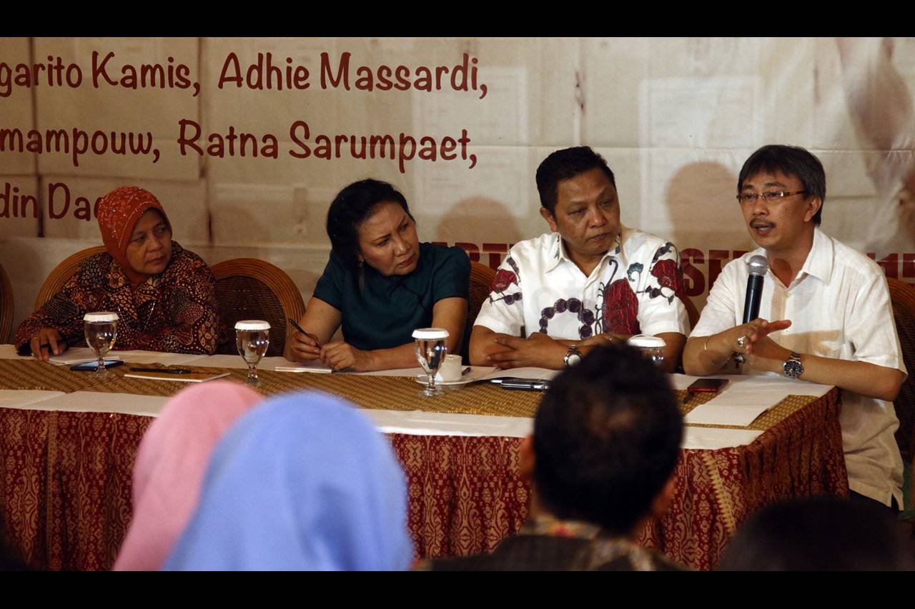 Membunuh Demokrasi Halalkan...