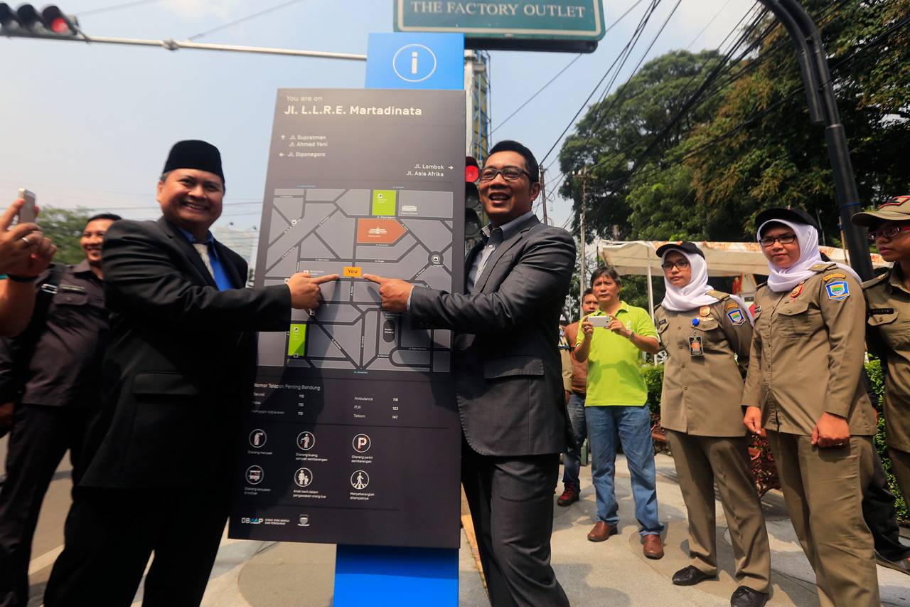 Ridwan Kamil Resmikan...