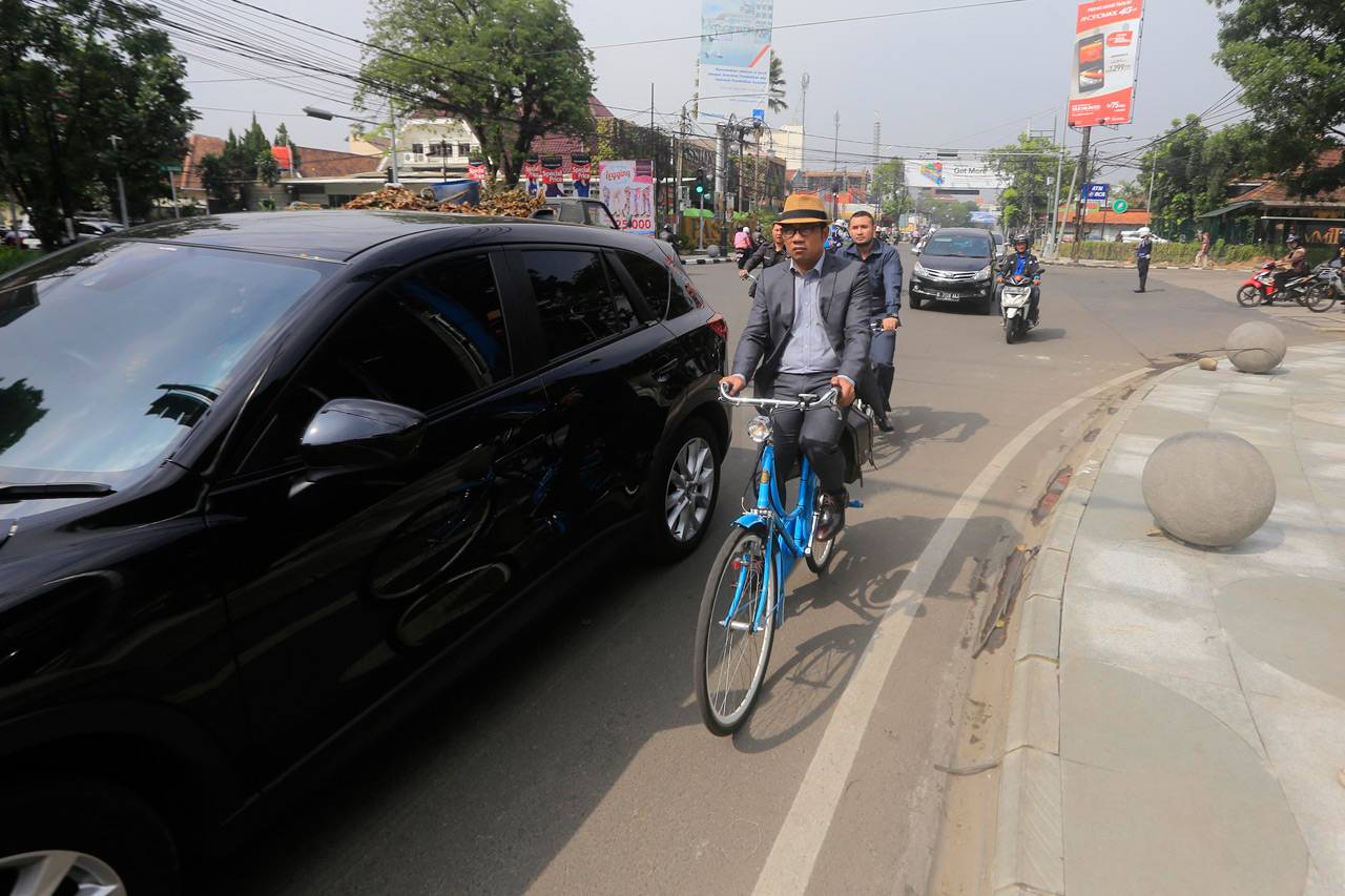 Ridwan Kamil Resmikan...