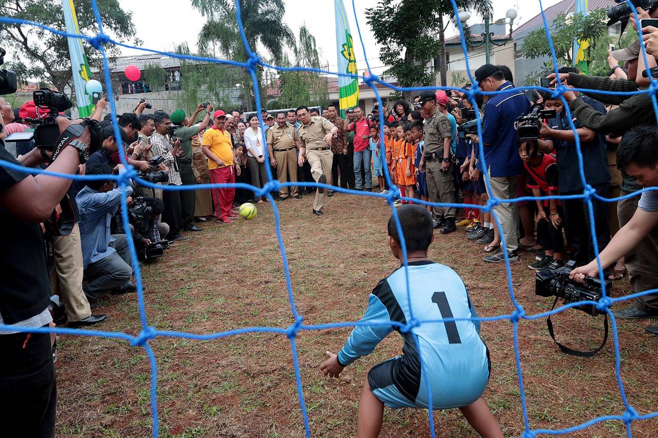Ahok Resmikan RPTRA...