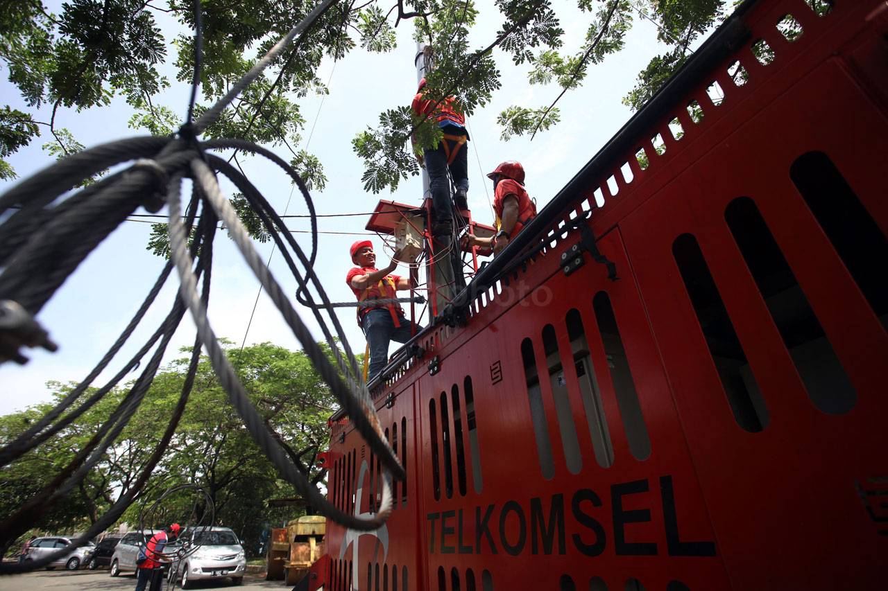 Telkomsel Siagakan 93...