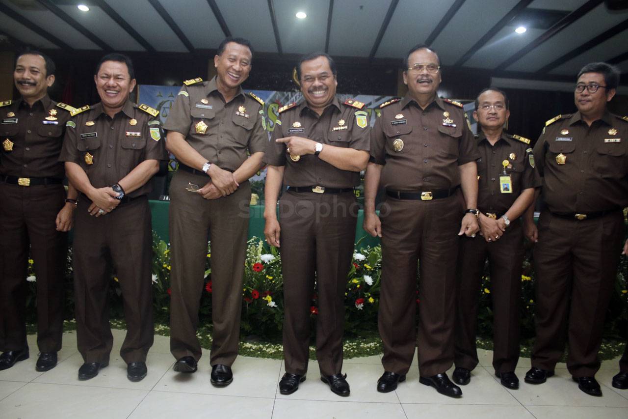 Kejaksaan Agung Akan...