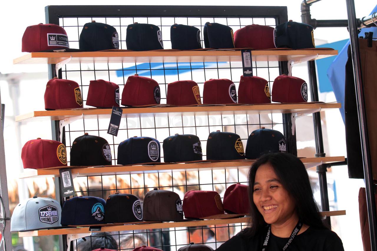 JakCloth Digelar di...