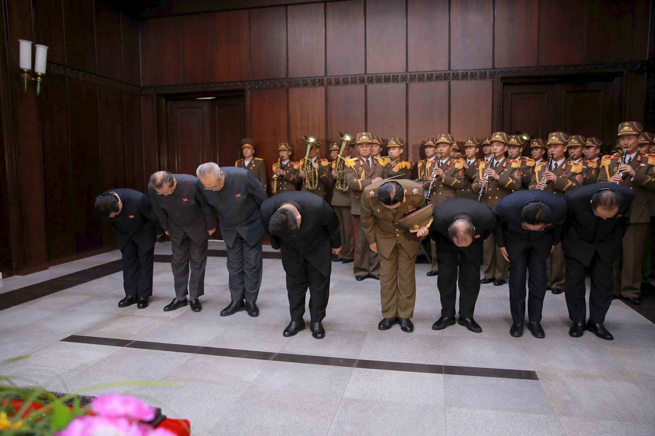 Ditinggal Ajudan, Kim...