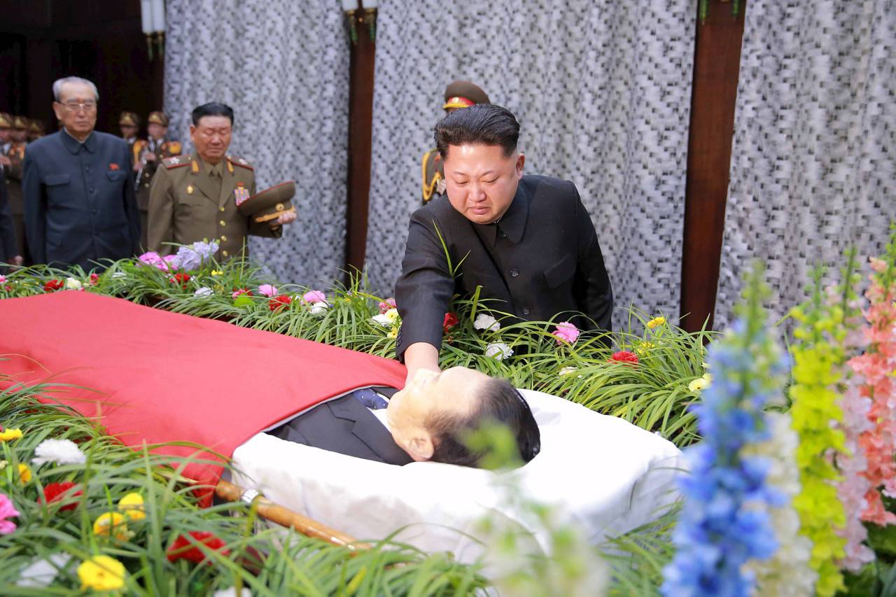 Ditinggal Ajudan, Kim...
