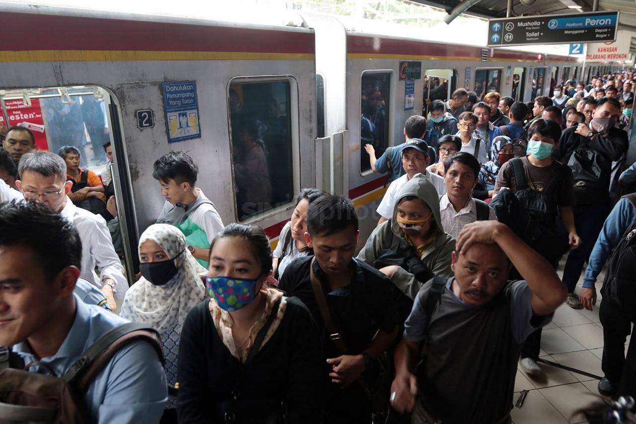 Usai Libur Panjang KRL...