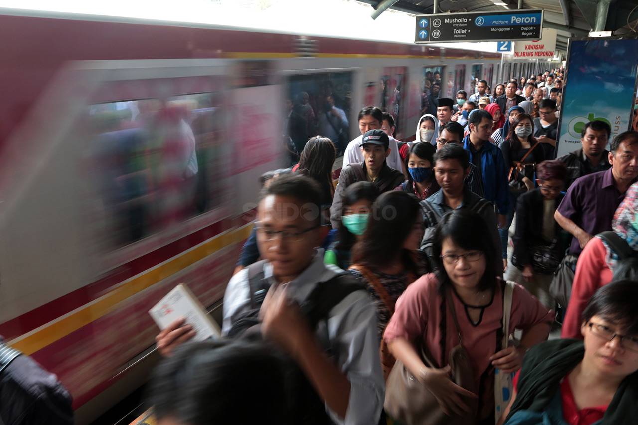 Usai Libur Panjang KRL...