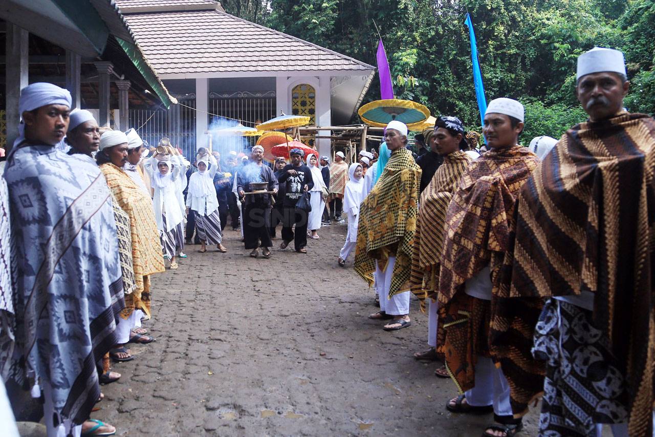 Ribuan Warga Ciamis...
