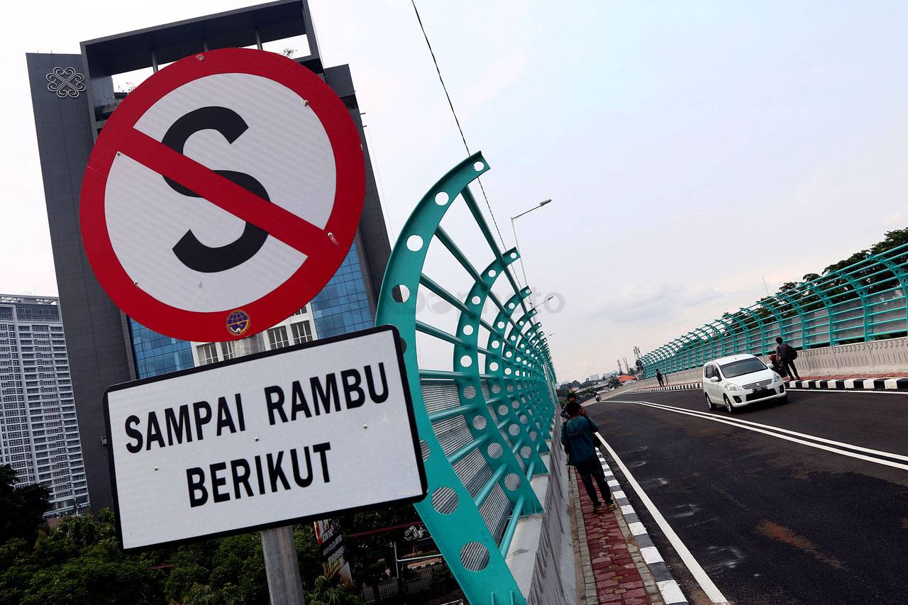 Flyover Permata Hijau...