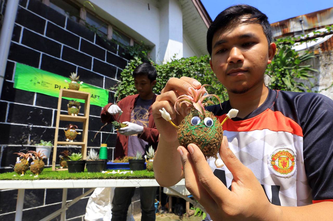 Kokedama, Seni Merangkai...