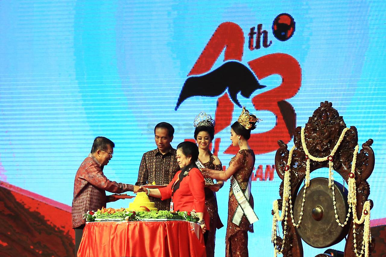 Presiden Jokowi Hadiri...