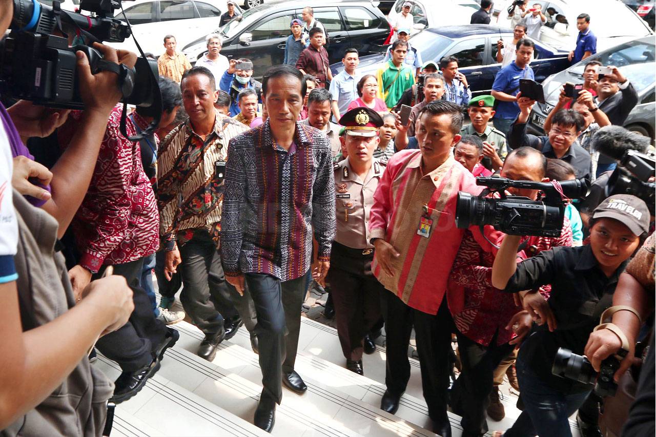 Jokowi Tinjau Sarinah,...