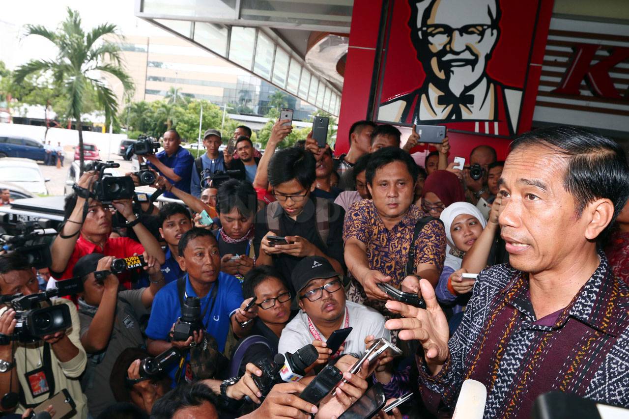 Jokowi Tinjau Sarinah,...