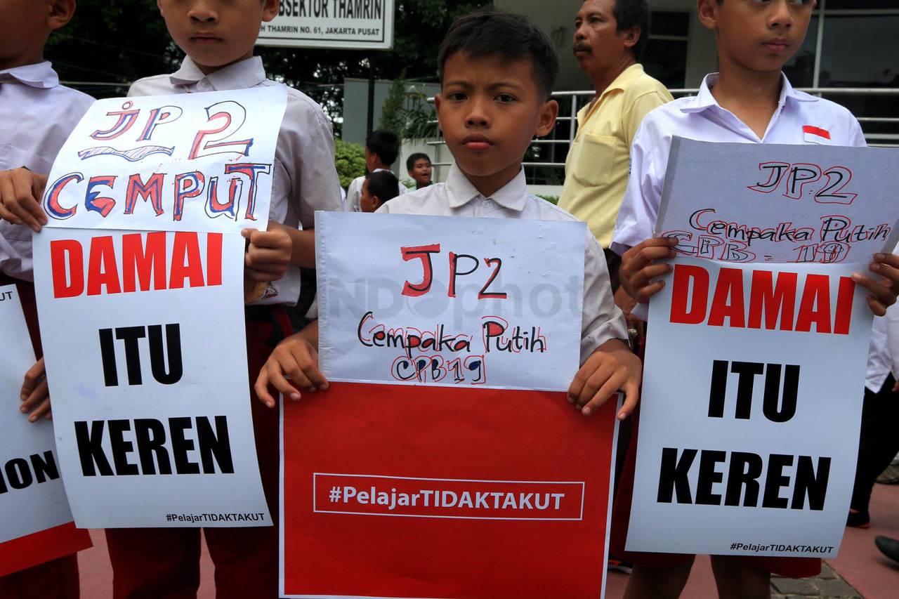 Aksi Pelajar Tidak Takut...