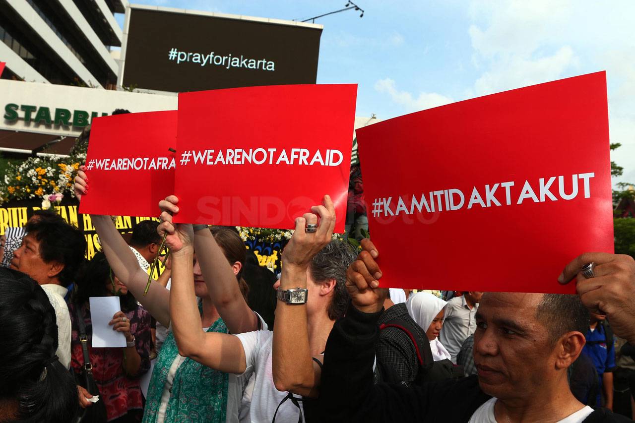 Warga Jakarta Bersatu...