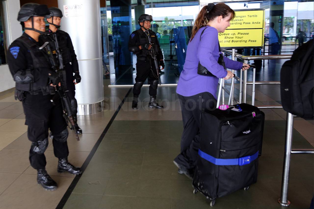Pengamanan Bandara Mahmud...