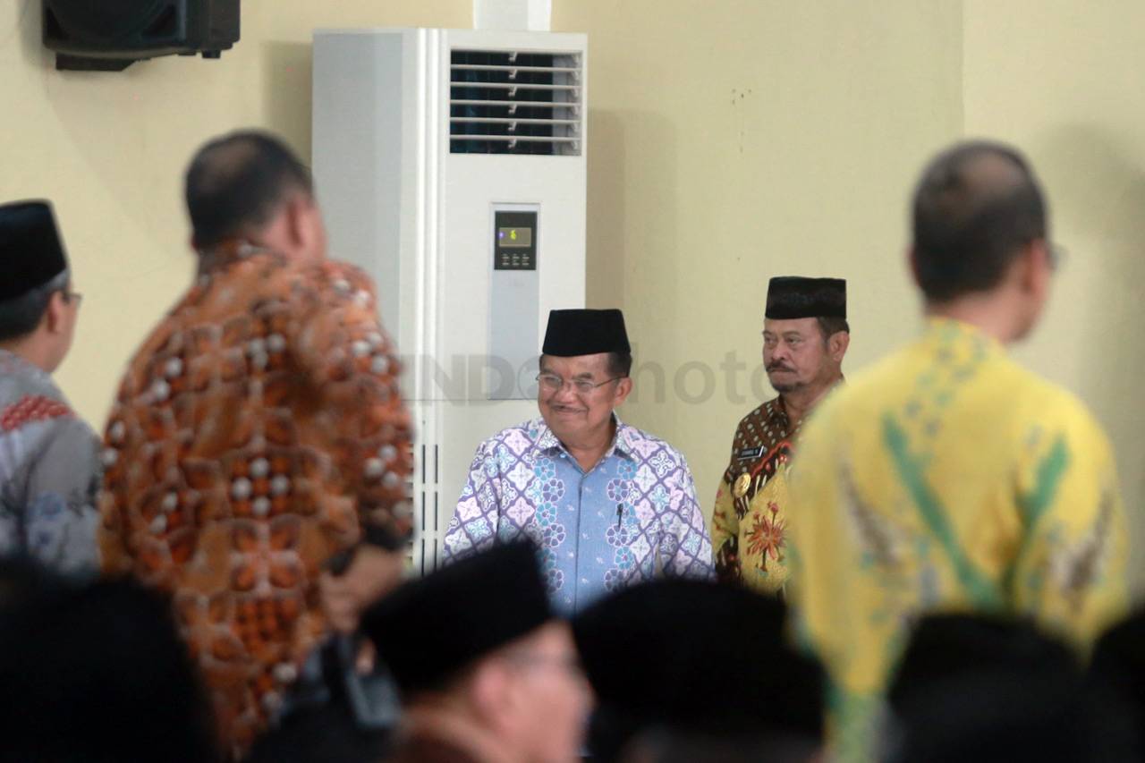 Wapres Hadiri Silaturahmi...