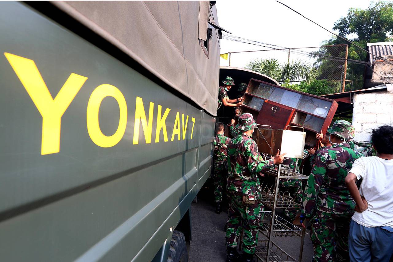 Pengosongan Komplek...