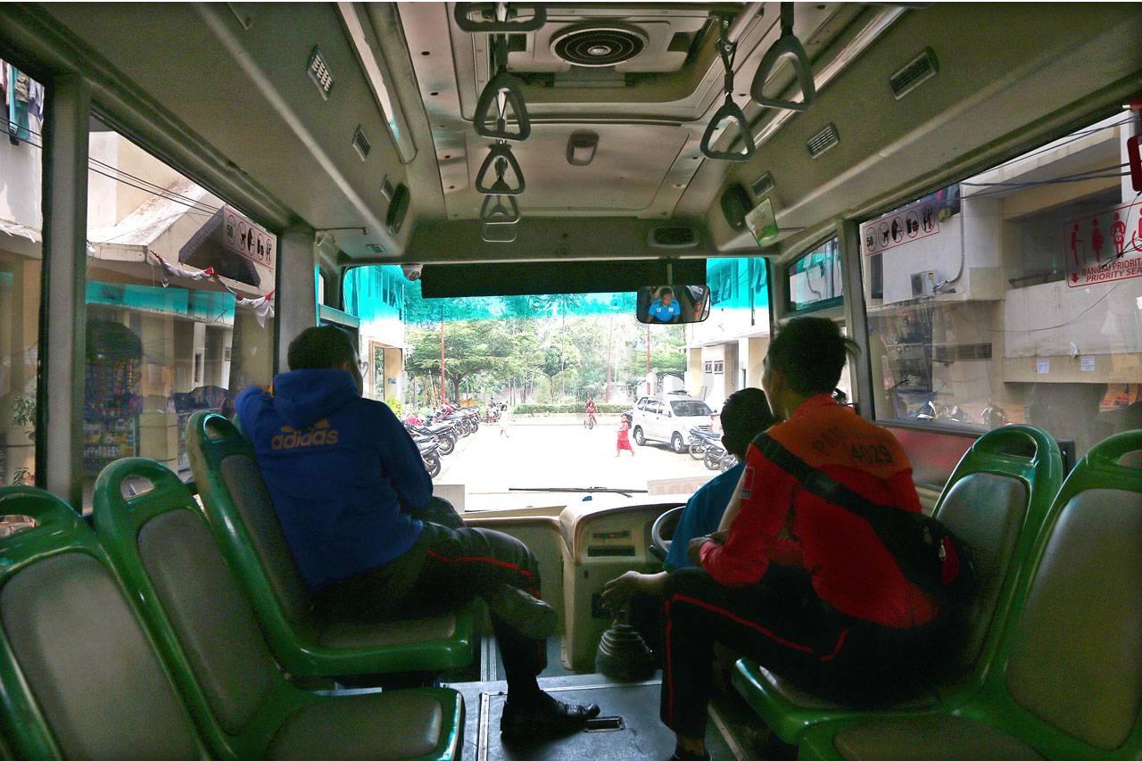 Warga Rusunawa Gratis...